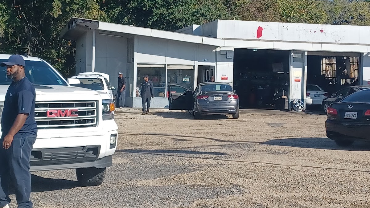 Highland Terrace Mechanic Shop Auto Repair in Baton Rouge, LA photo