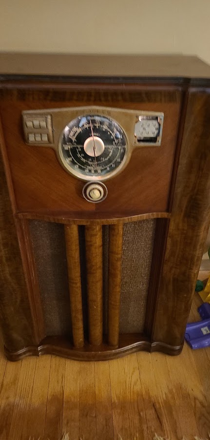 Callaway Clock and Antique Radio Service Locksmith in Mattoon, WI photo