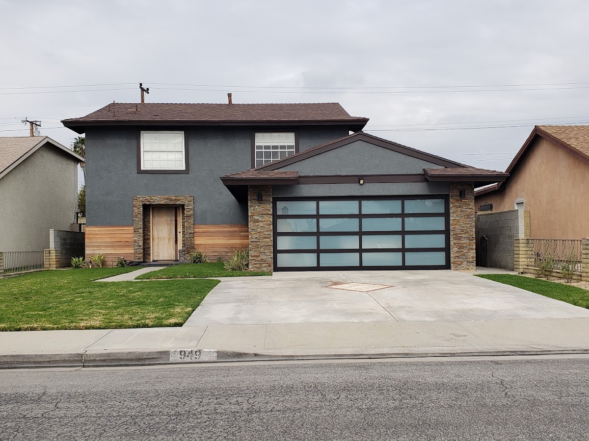 Legacy Garage Doors, Inc. Garage Door Repair in Carson, CA photo