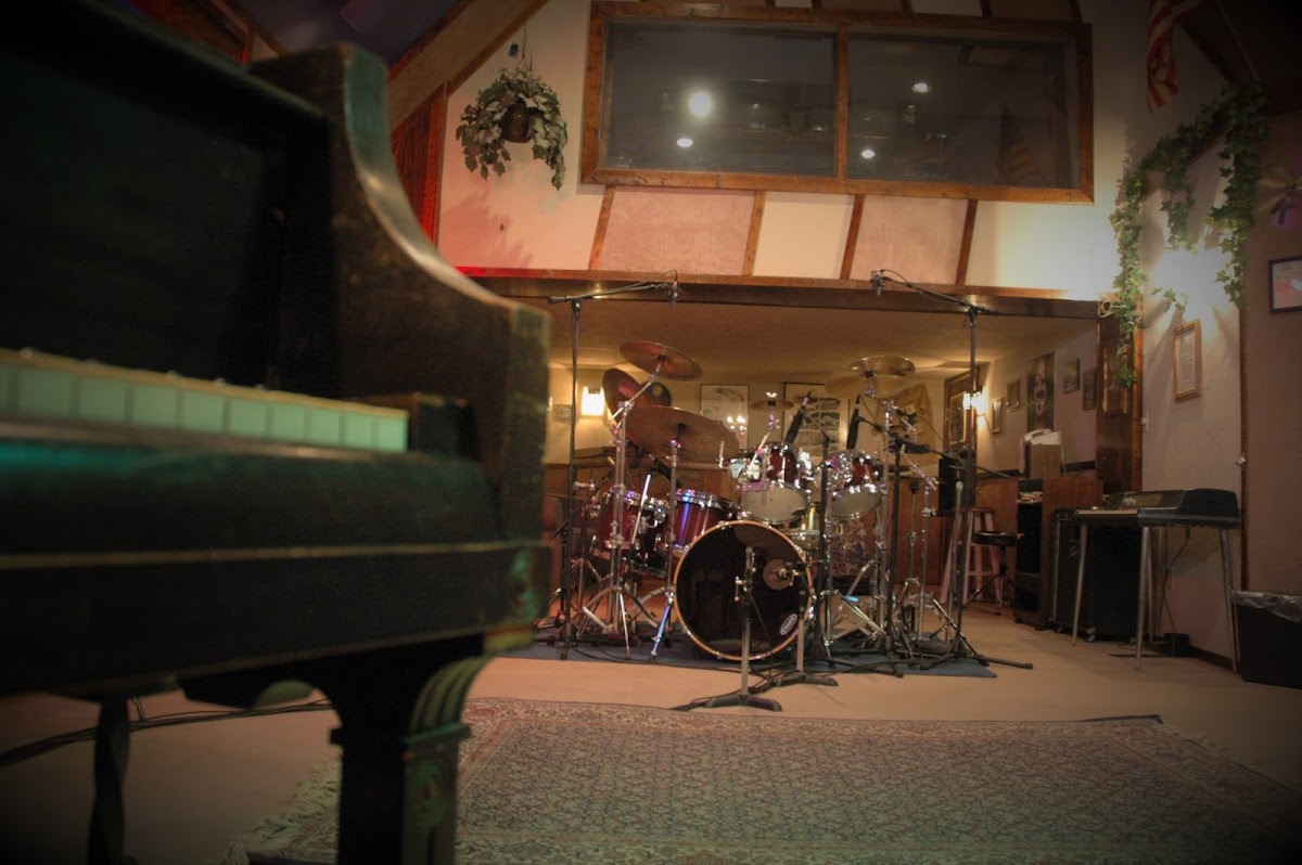 Blue Sky Recording/Music Studios Musical Instrument Repair in Delmar, NY photo