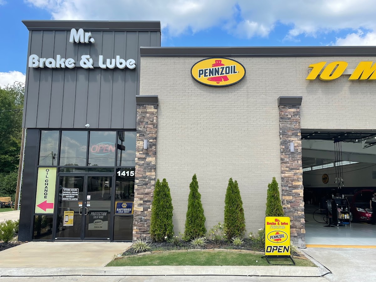 Mr. Glass Auto Repair in Conway, AR photo