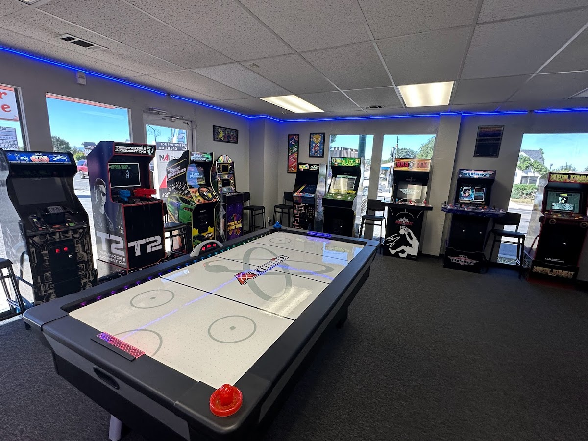 FS Breakerz Arcade Game Lounge & Hobby Shop Electrician in Cedar City, UT photo