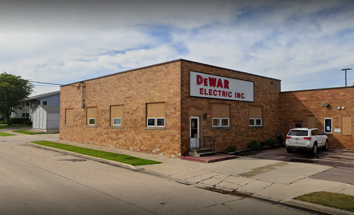 DeWar Electric Inc Plumber in Fairmont, MN photo