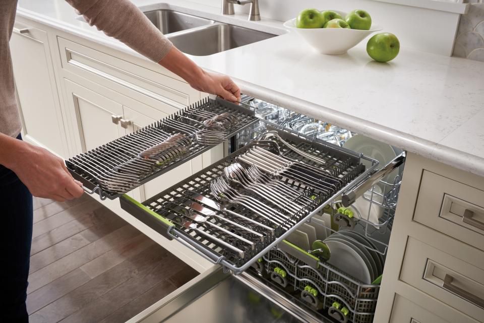 B&S Appliance & Flooring Appliance Repair in Hattiesburg, MS photo