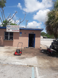 Gallery photo for Rob's Small Engine Repair in St. Petersburg, FL