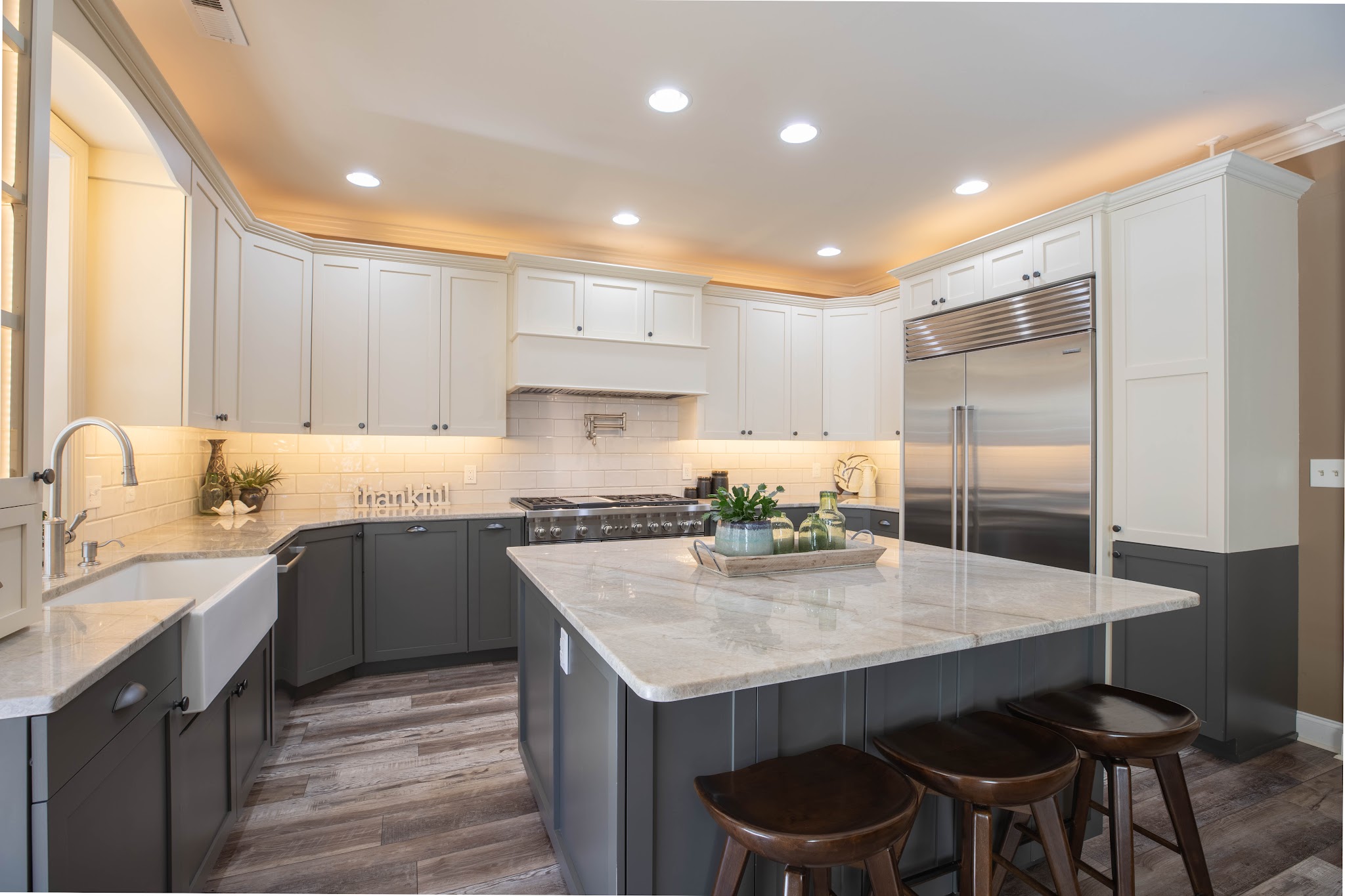 Knoxville Custom Cabinets, LLC. local service