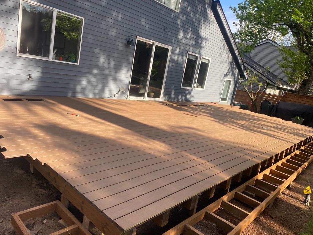NW Mizpah construction Roofing Repair in Hillsboro, OR photo