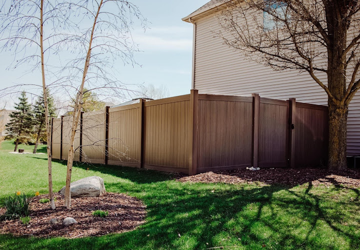 LeLaren Fence Company Contractor in Valparaiso, IN photo