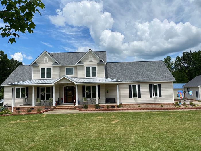 Skywalker Roofing Company photo
