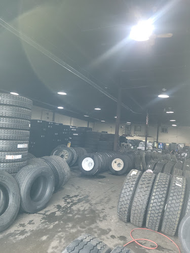 F & S Tire Truck sho Auto Repair in Edison, NJ photo