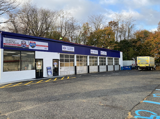 Medina Tire Service Auto Repair in Parlin, NJ photo