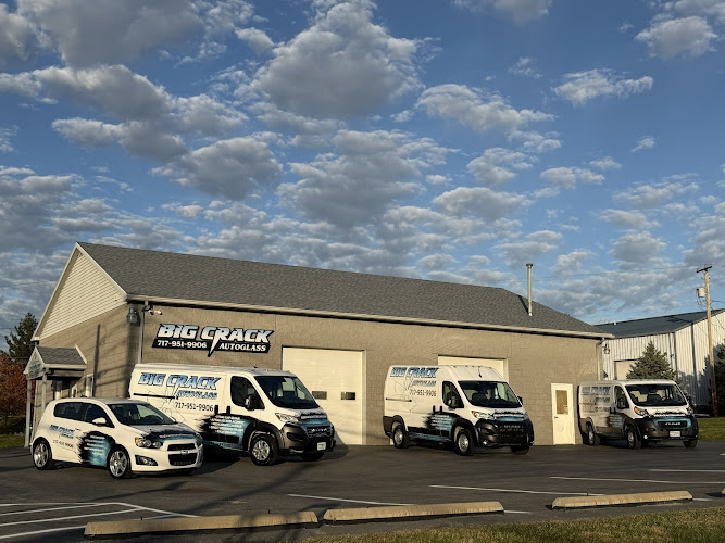 Big Crack Autoglass Auto Repair in Manheim, PA photo