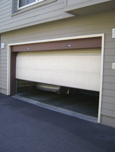 Elizabeth Garage Door Repair Garage Door Repair in Elizabeth, NJ photo