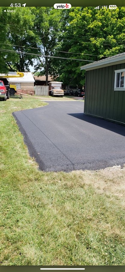 Keller Asphalt & Paving Contractor in Edwardsville, IL photo