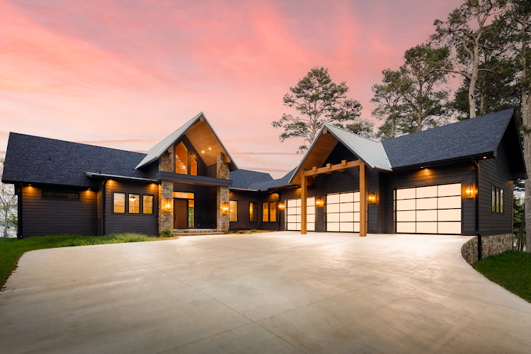 High Cotton Homes, Inc Contractor in Florence, AL photo