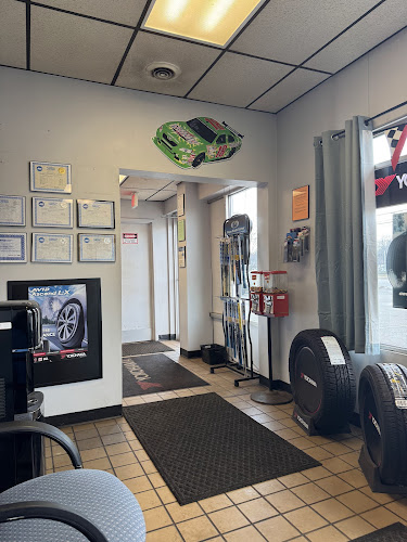 Lou's Service Center Auto Repair in Saco, ME photo