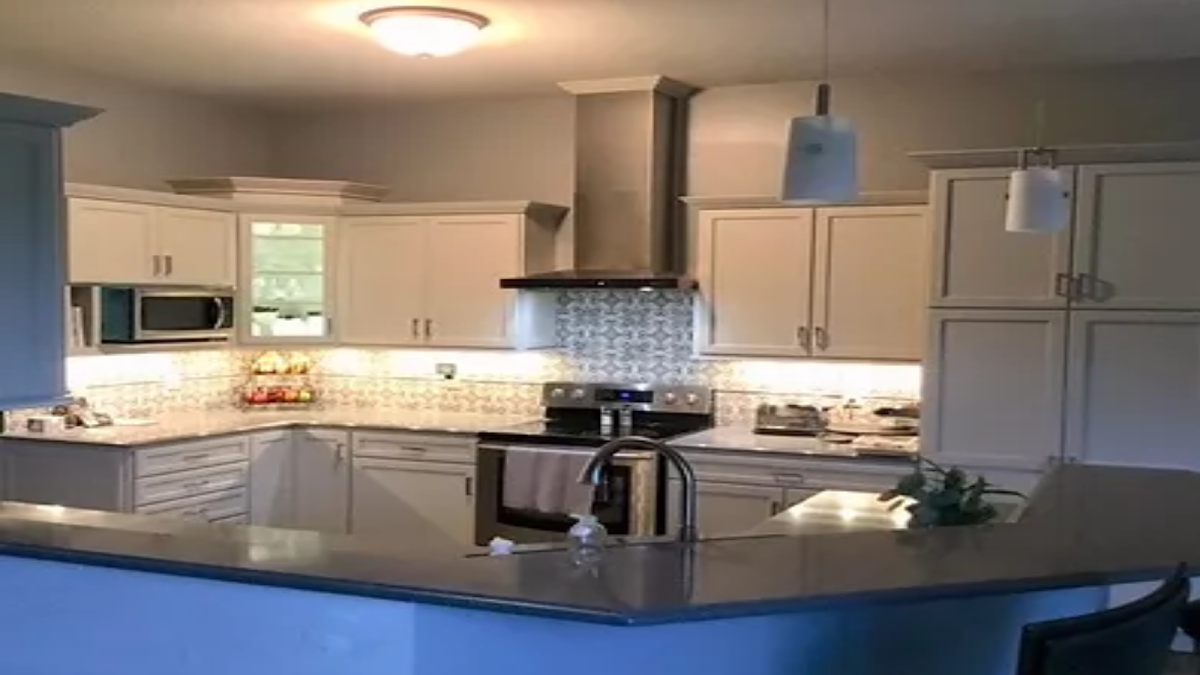 Savers Kitchen & Bath Contractor in Wauwatosa, WI photo