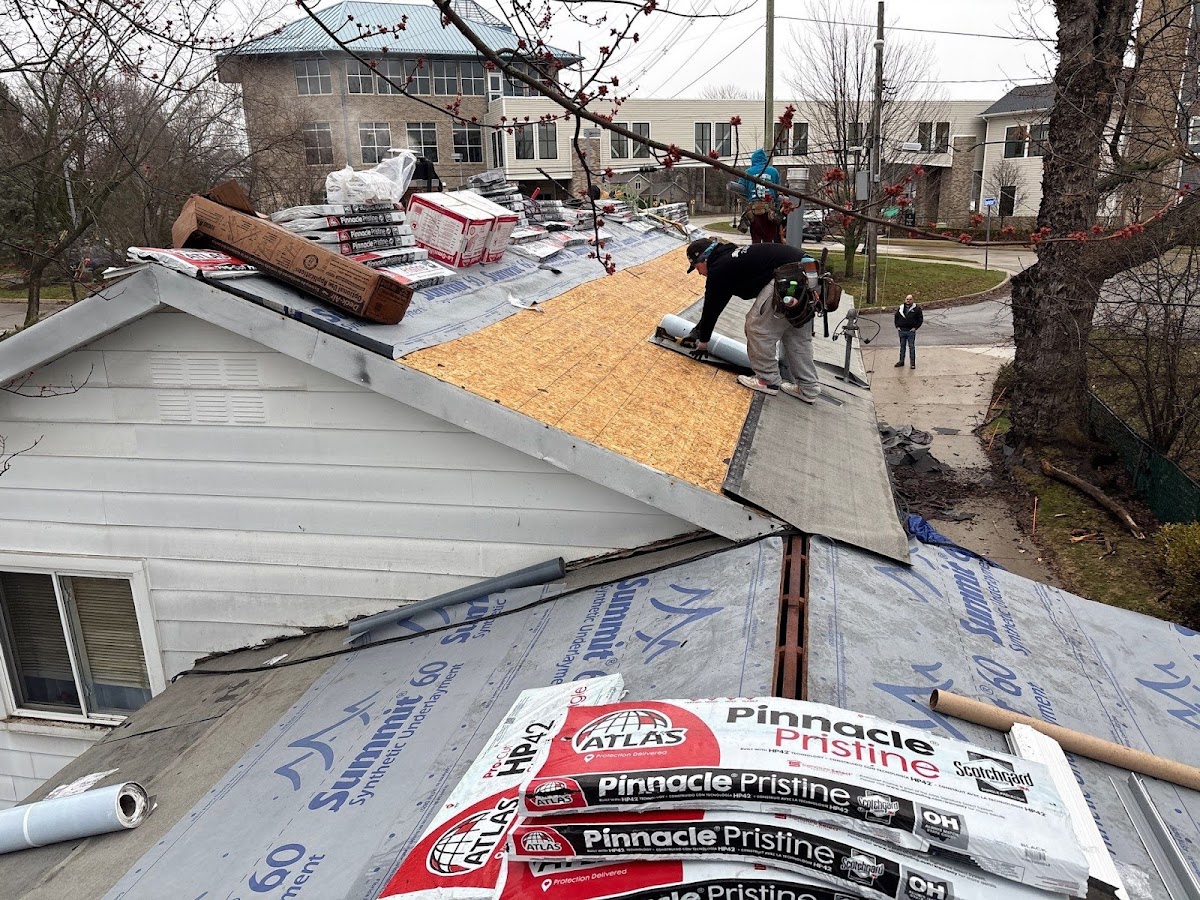 EverNew Roofing Roofing Repair in Farmington Hills, MI photo