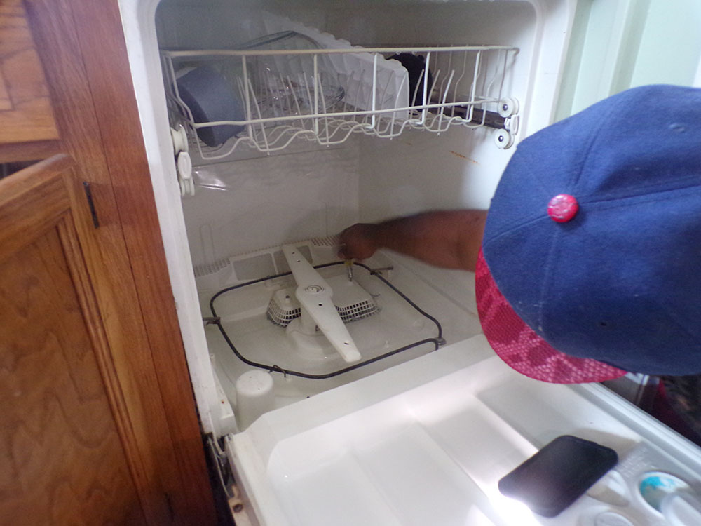 Detroit Appliance Appliance Repair Service in Fraser, MI photo