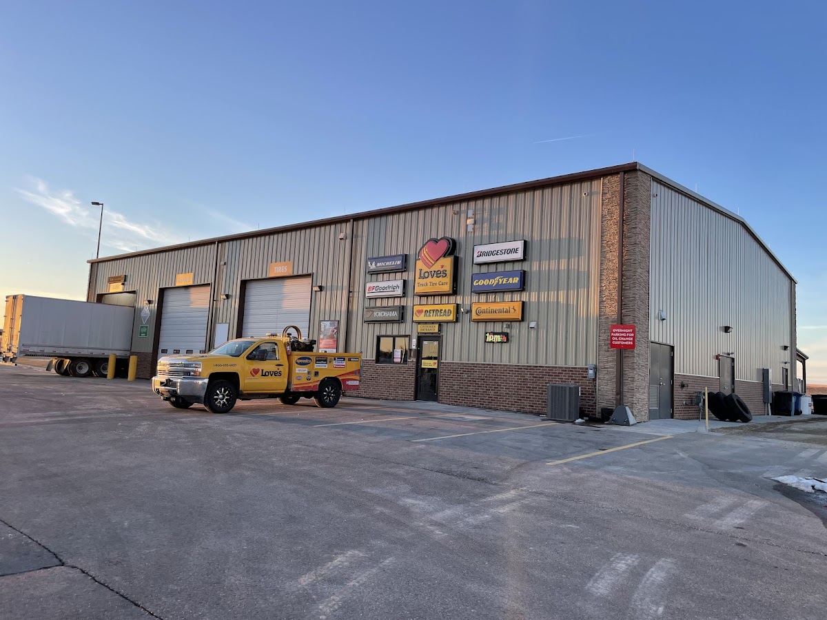 Love's Truck Care Auto Repair in Abilene, KS photo