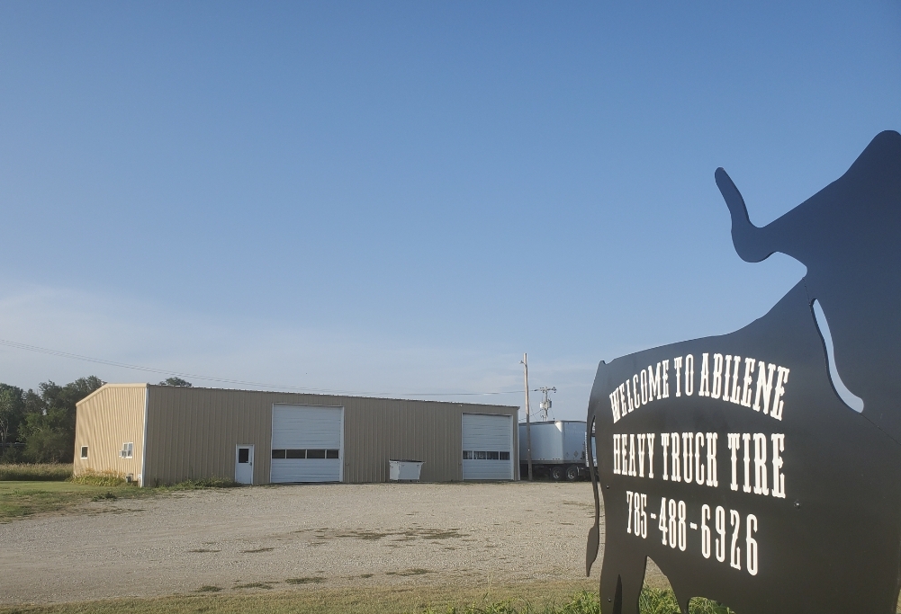 Heavy Truck Repair and Tire Co Auto Repair in Abilene, KS photo