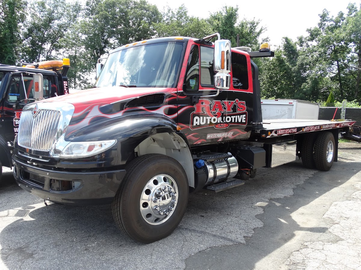 Ray's Automotive Inc - Auto Body Repair Waterbury Auto Repair in Waterbury, CT photo