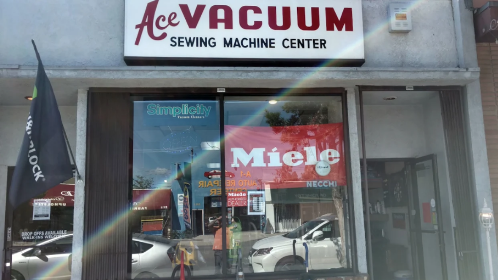Ace Vacuum and Sewing Mobile Phone Repair in Burbank, CA photo