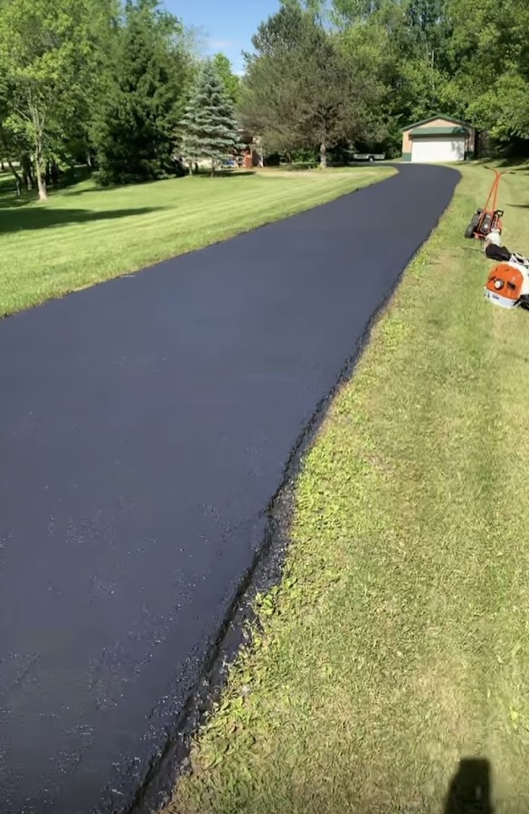 Lamms seal coating LLC Contractor in Cincinnati, OH photo