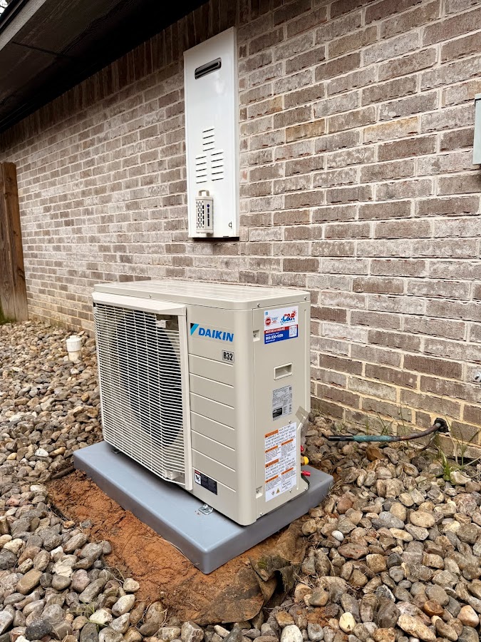 C&R Heating and Cooling Plumber in Whitehouse, TX photo