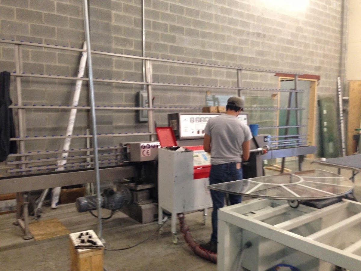 DC Glass Doors And Window Repair Auto Repair in 601 13Th St Nw Suite 900, DC photo