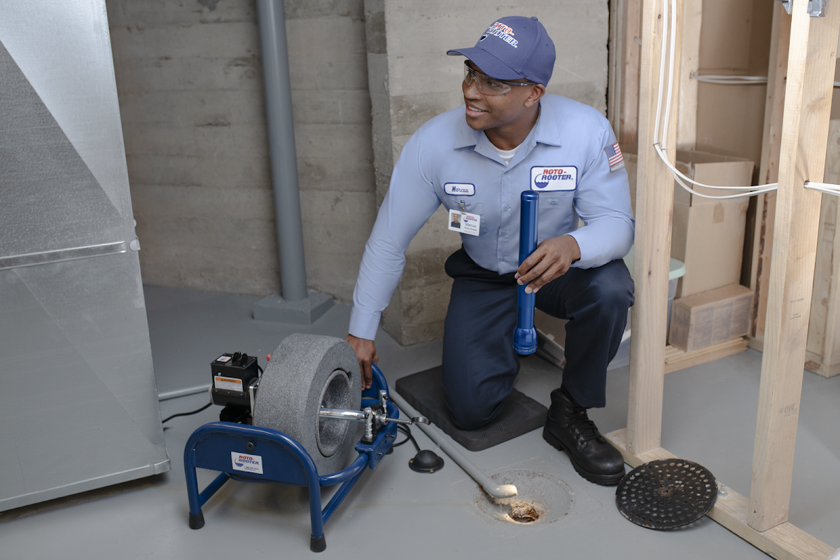 Roto-Rooter Plumbing and Drain Service Plumber in Lafayette, LA photo