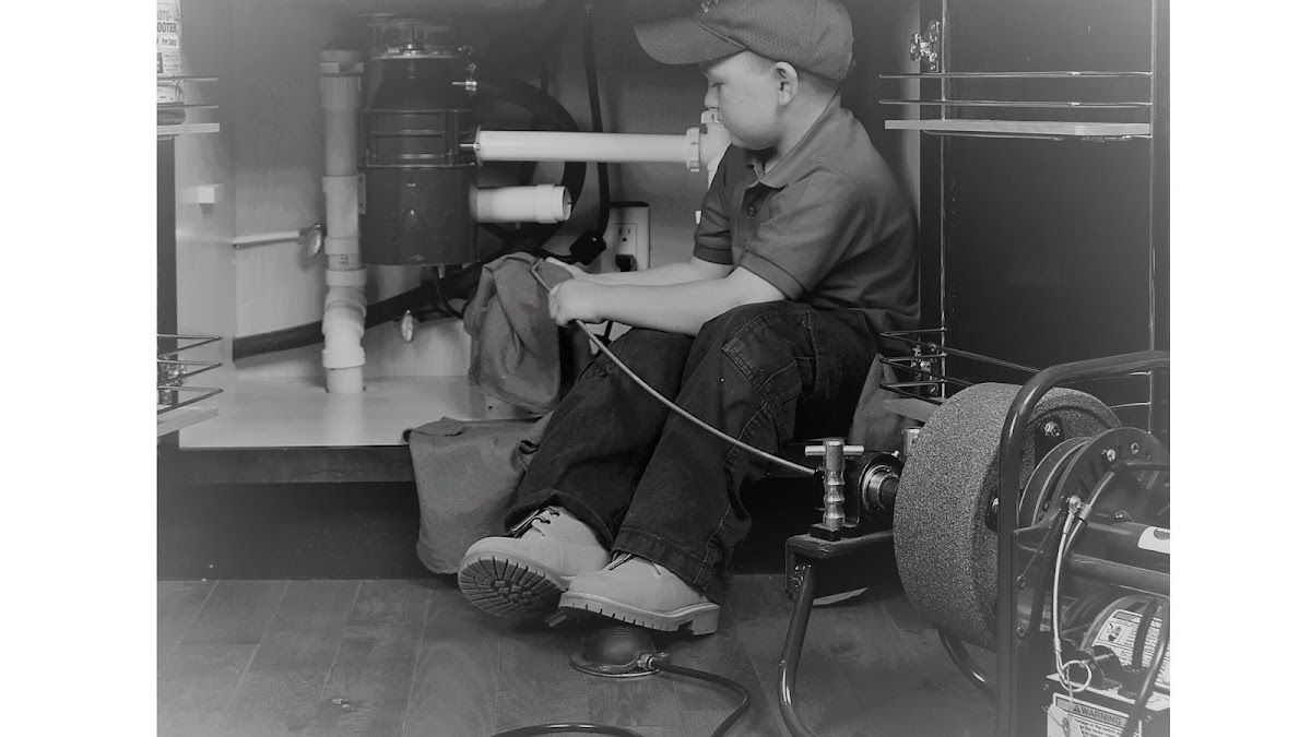 Aaron's Plumbing Plumber in Grand Ledge, MI photo