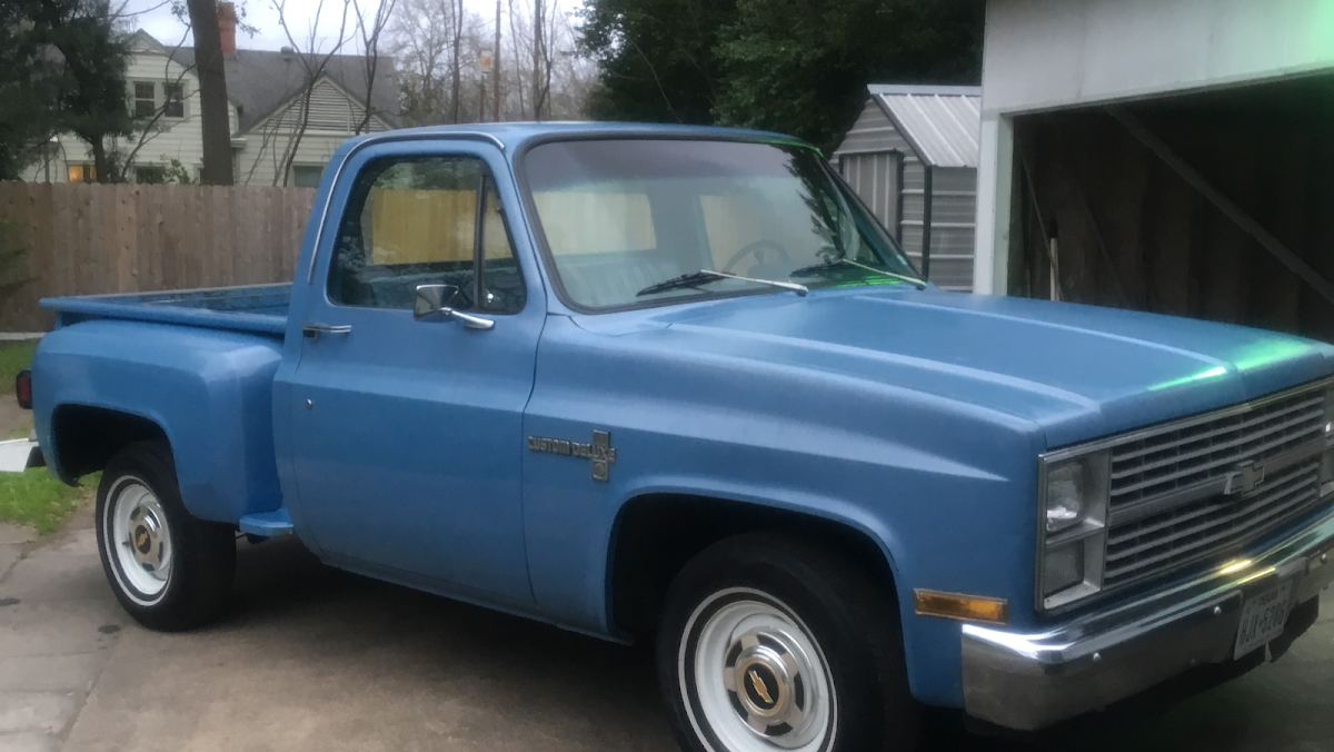 Dale’s Upholstery & Customs Furniture Repair in Beaumont, TX photo