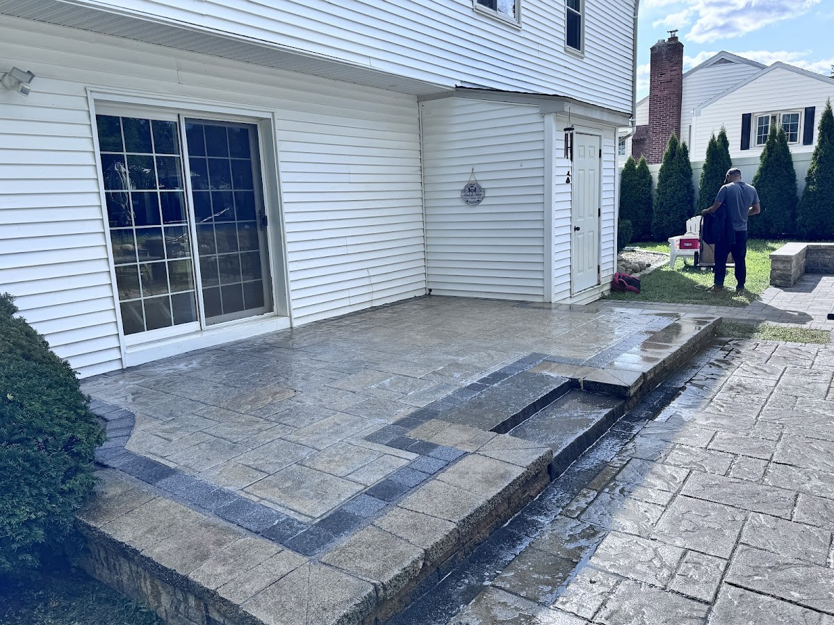 Surmount Contractors Plumber in Wethersfield, CT photo