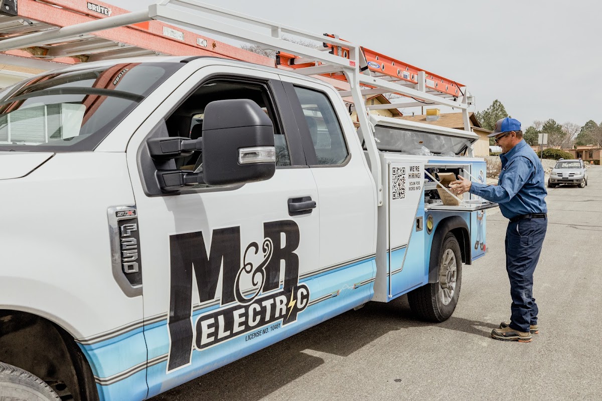 M&R Electric Plumber in Farmington, NM photo