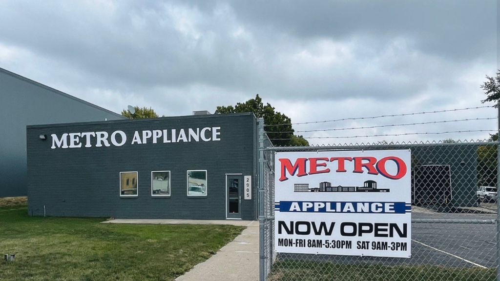 Metro Appliance Repair Appliance Repair Service in Des Moines, IA photo
