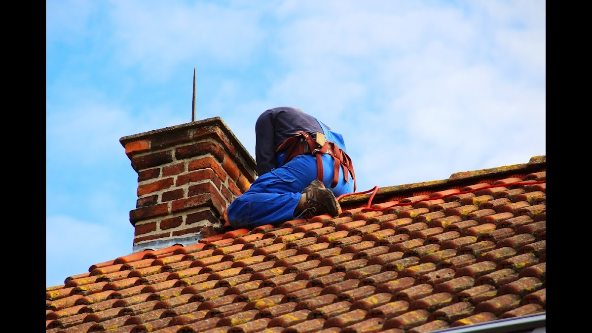 Royal Chimney Sweeps Roofing Contractor in Pasadena, CA photo