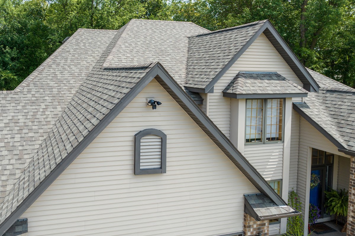 Heyn Brothers Service Roofing Roofing Repair in Waterloo, IA photo