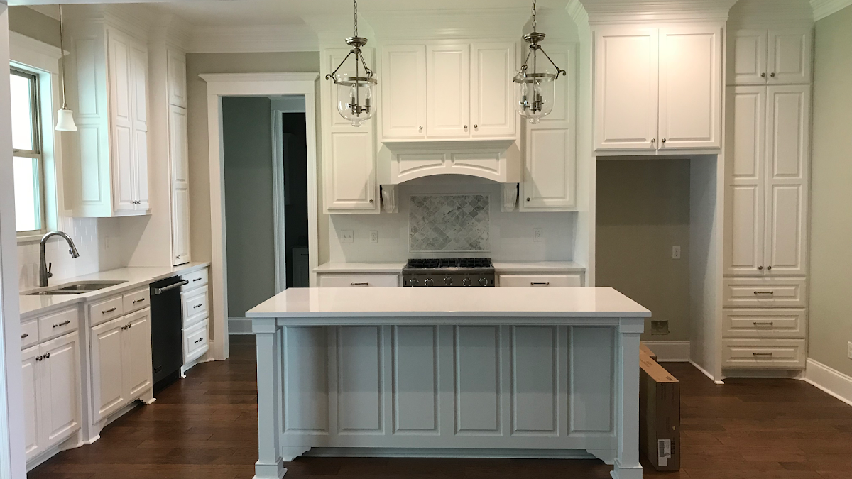 Doug’s Custom Cabinets Contractor in Lafayette, LA photo