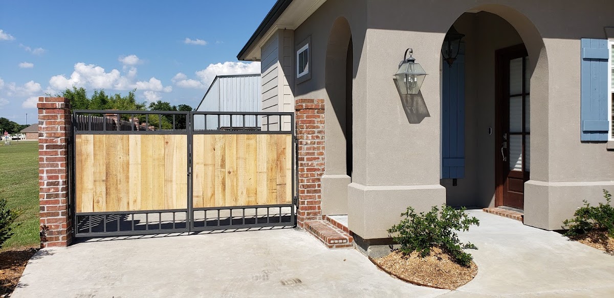 M&M Services Contractor in Lafayette, LA photo