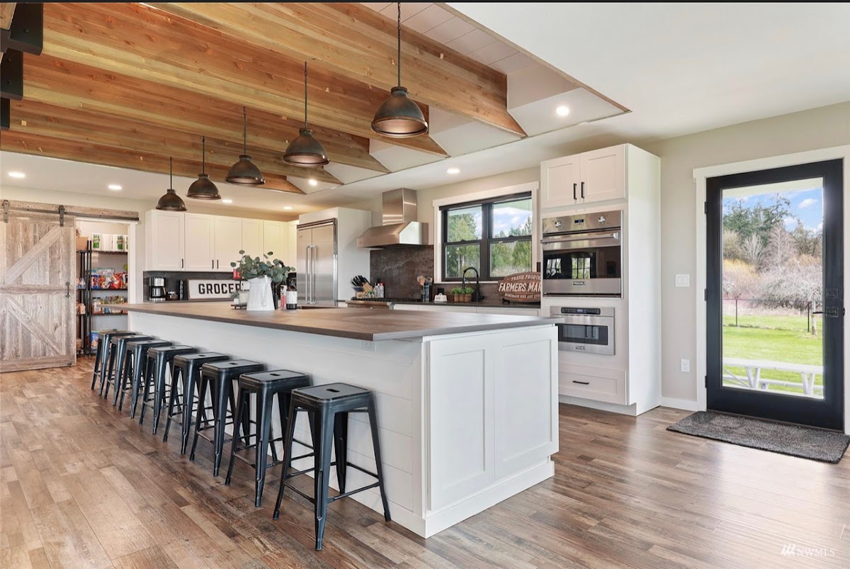 Hr Construction And Design LLC Plumber in Olympia, WA photo