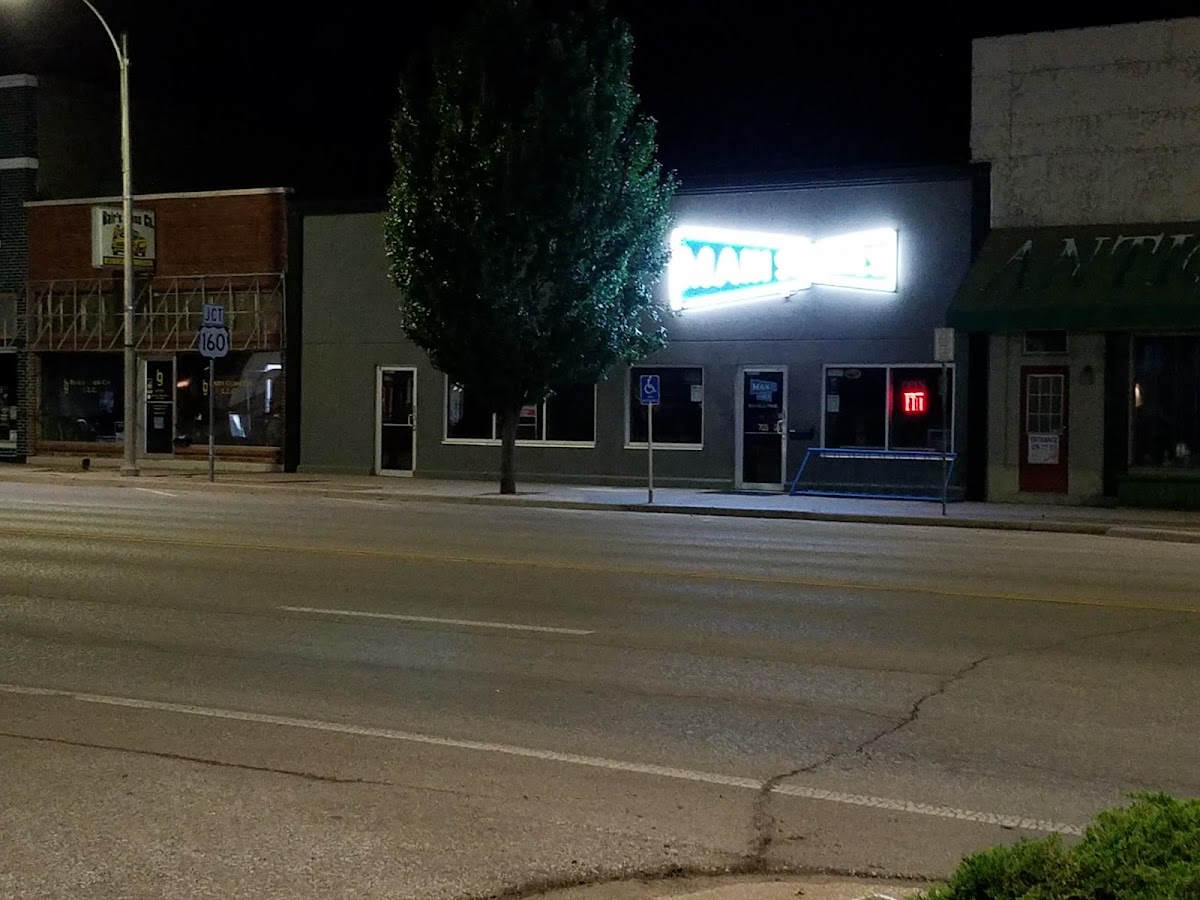 Main Street Games Mobile Phone Repair in Winfield, KS photo