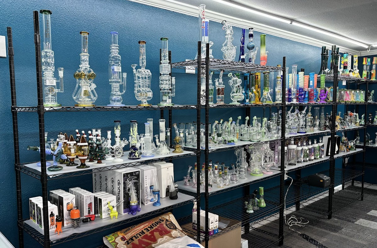 Westside Smokes Mobile Phone Repair in Bartlesville, OK photo