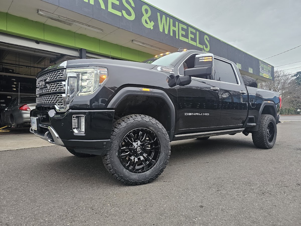 US Tires and Wheels Auto care Auto Repair in Medford, OR photo