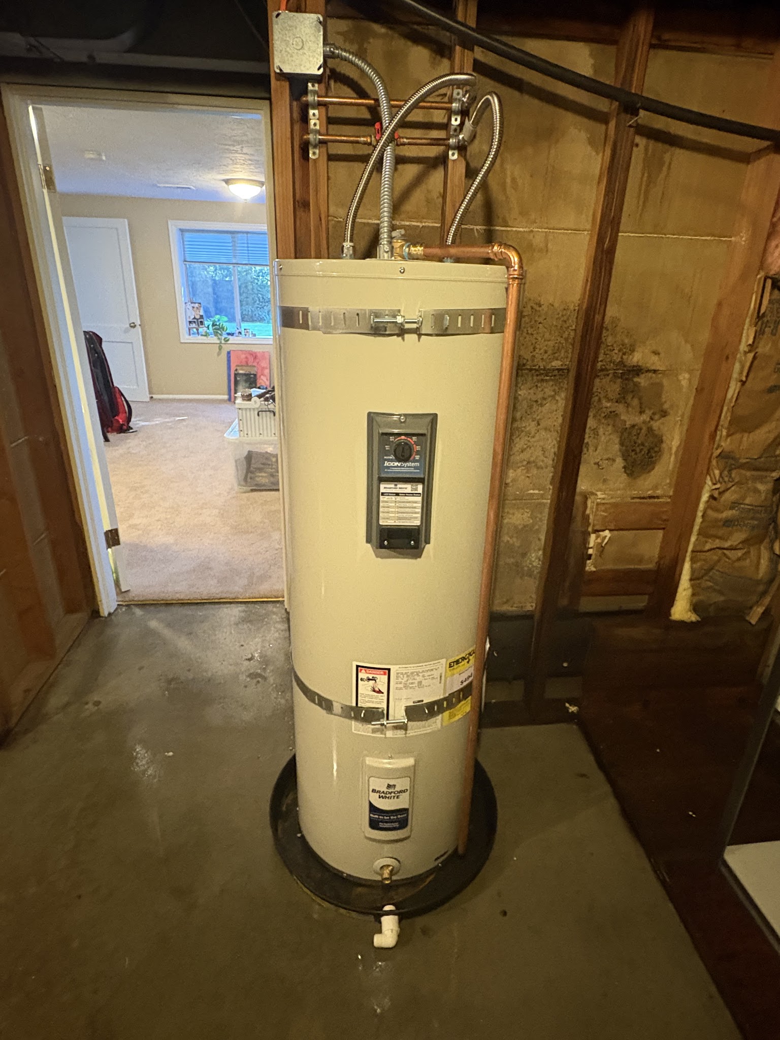 Big Sky Water Heaters Plumber in Everett, WA photo