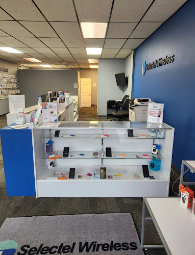 Selectel Wireless Fremont NE Mobile Phone Repair in Fremont, NE photo