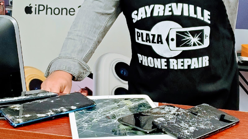 Phone Repair of Sayreville Plaza Mobile Phone Repair in South Amboy, NJ photo