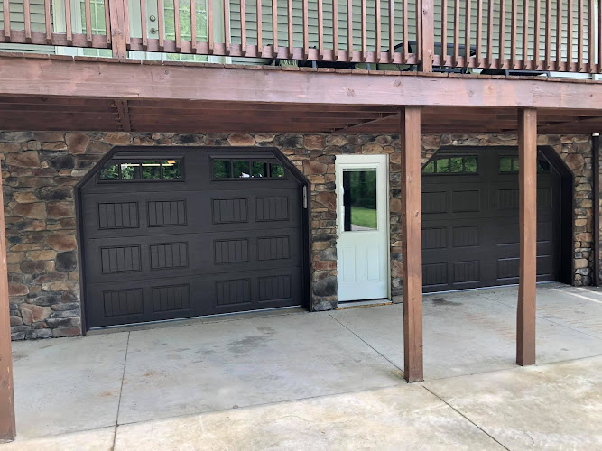 Dalton Garage Door Service, LLC Auto Repair in Perrysville, OH photo