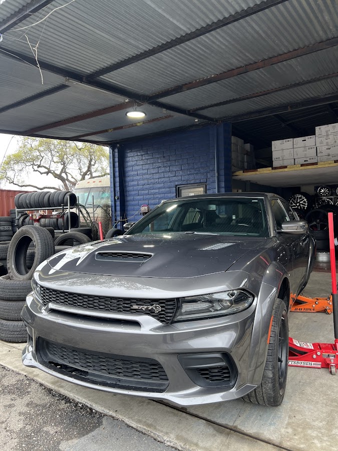 Utsi Tire Service Auto Repair