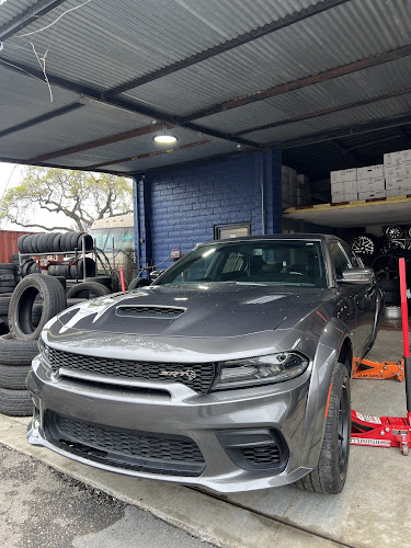 Utsi Tire Service Auto Repair in Stockton, CA photo